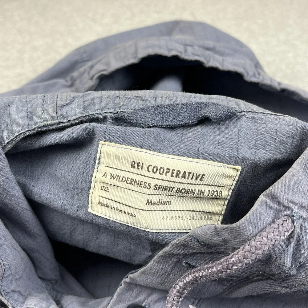 REI Rain Jacket Mens Medium Blue 1/4 Button Pullover Outdoors Lightweight